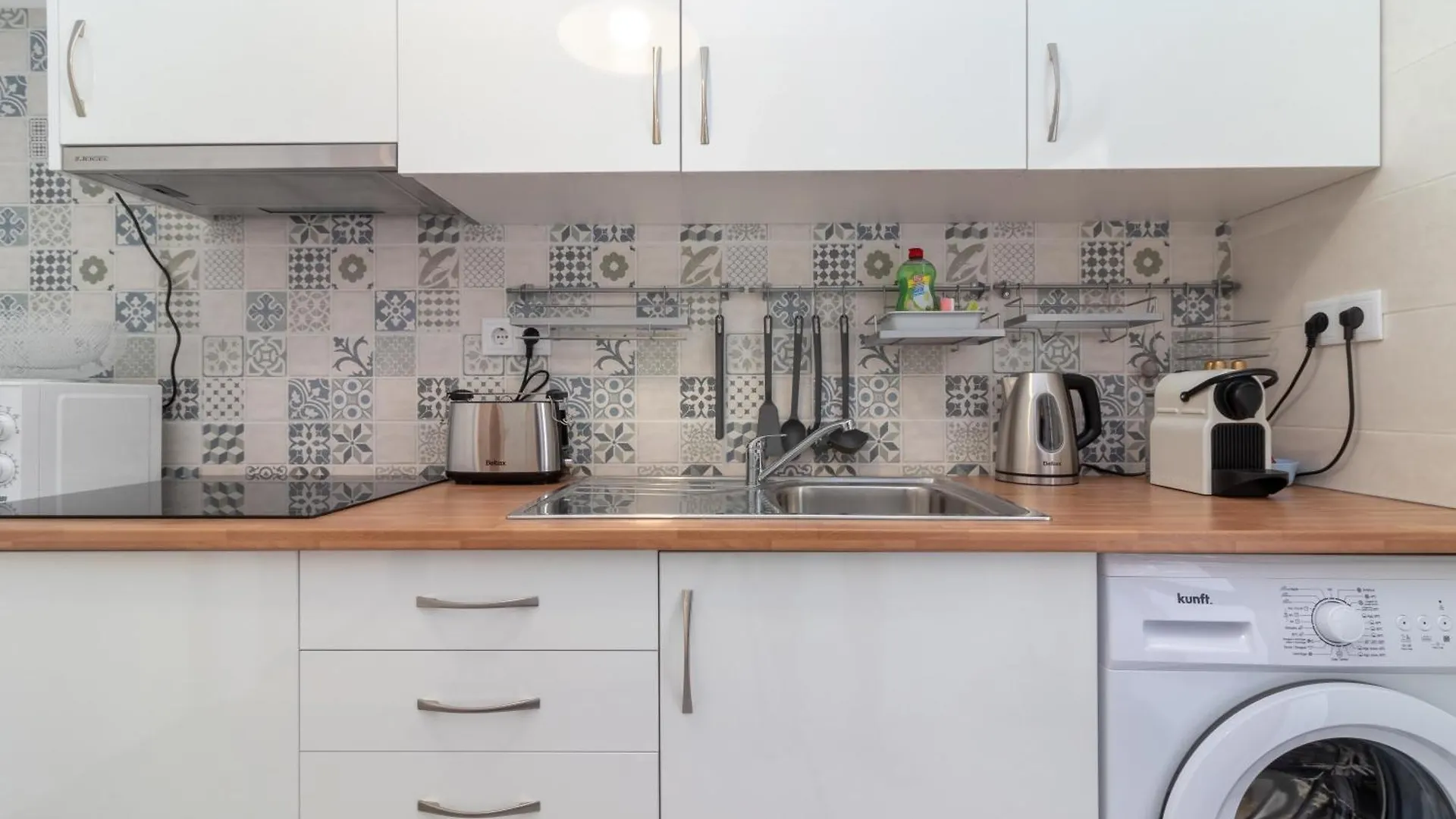 Apartment Breeze Located In The Heart Of Carvoeiro Carvoeiro