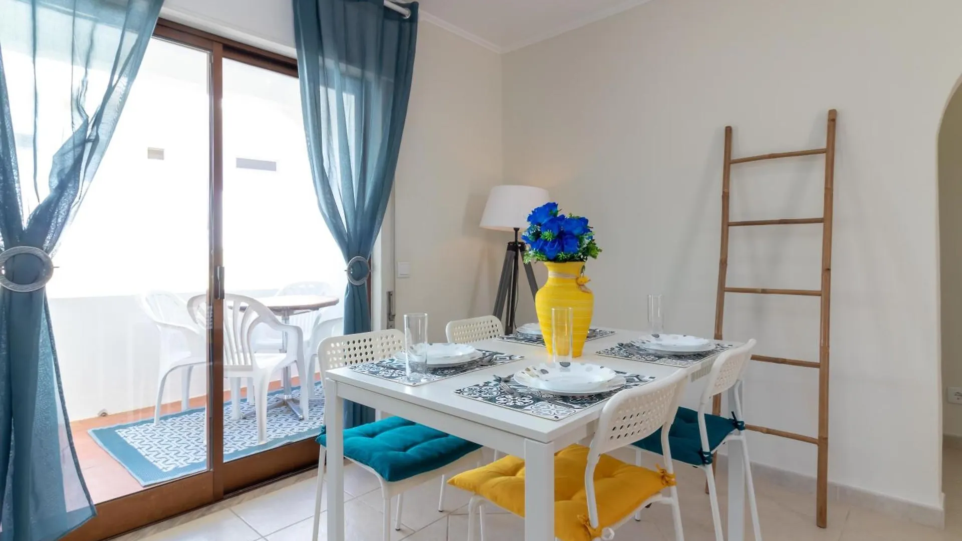 Apartment Breeze Located In The Heart Of Carvoeiro Carvoeiro